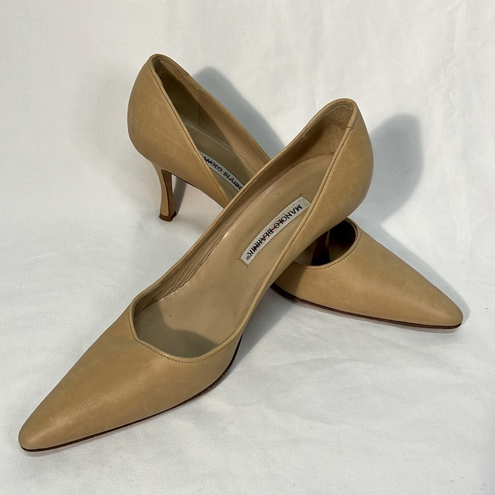 Manolo Blahnik Tan Stilettos Size European 42